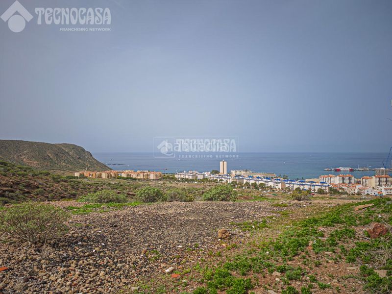 Foto d6a83ba7-8d08-464a-86ef-c9b26b4f9840. Pis amb piscina a Los Cristianos Arona