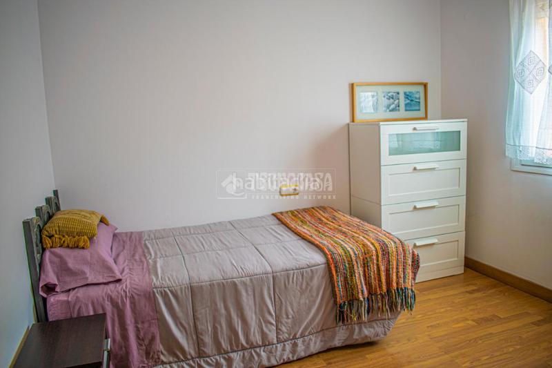 Foto 747c242b-3840-422f-9bc2-f59e6cc33ce3. Piso  en venta en Los Cristianos Arona