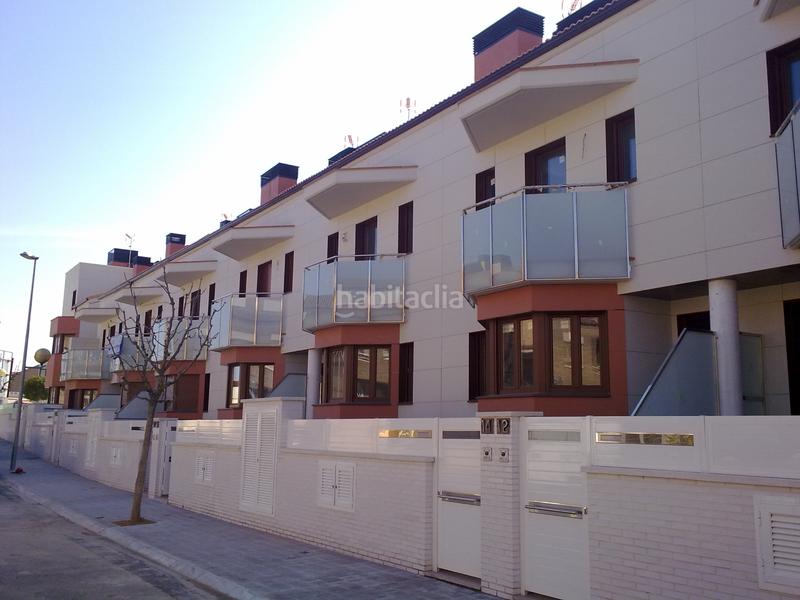 Foto 07d48617-b271-4c41-9ca3-6504e61cb7f5. Casa adossada 418m<sup>2</sup> a carrer alzinar 22 a Torrefarrera