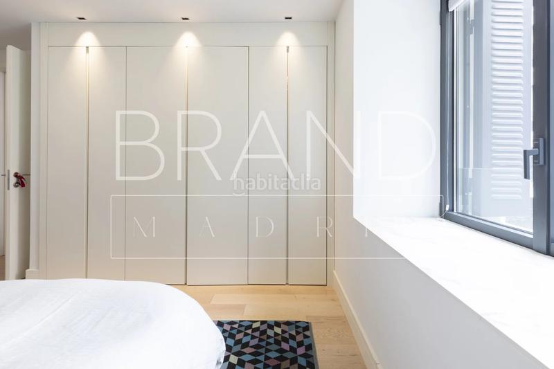 Foto 60735451-f7c5-4536-8b85-ec9d510bd739. Appartement avec chauffage dans Recoletos Madrid