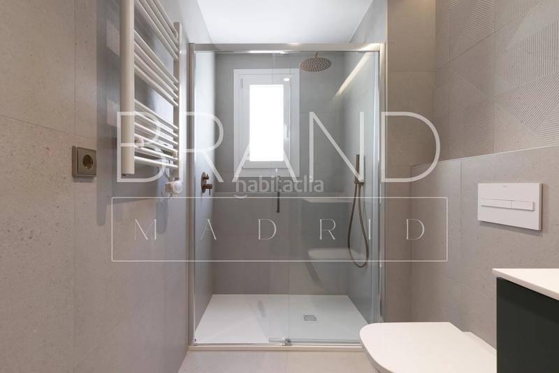 Foto 5e1d1726-fb42-433a-be90-7fa29616b5bd. Piso en Guindalera Madrid