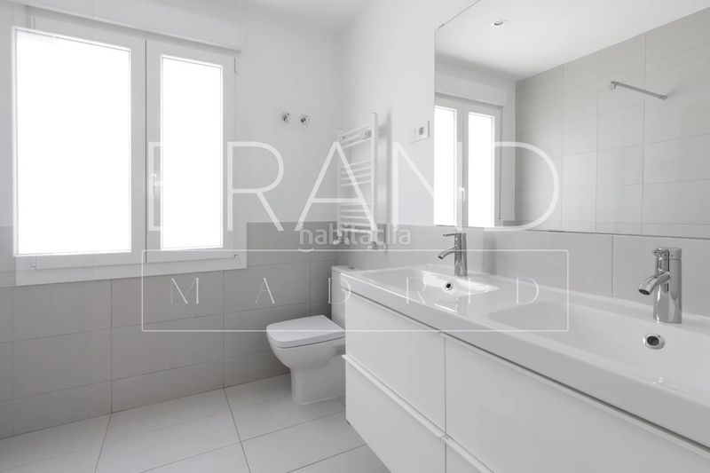 Foto cddbe394-6b20-46a0-9bb6-2f5e3170c592. Flat with heating in Ibiza Madrid
