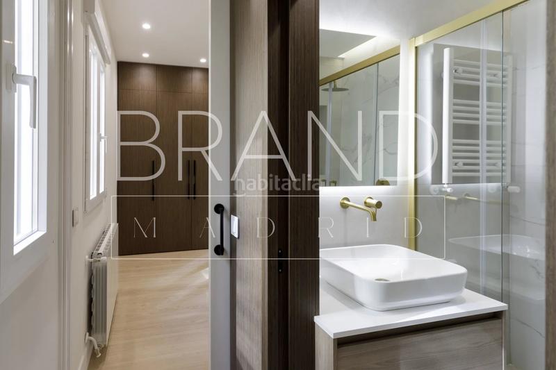 Foto 1e27030c-1349-4575-a673-3a54a64c15c5. Appartement avec chauffage dans Recoletos Madrid