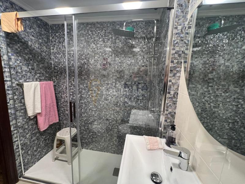 Foto d7f3430d-32af-4bf7-9ab4-7b16b75cc271. Flat in Centro Gijón