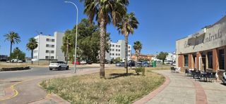 Geschäftsraum in Avenida 14 de abril 4. Venta local en zona casines  puerto real