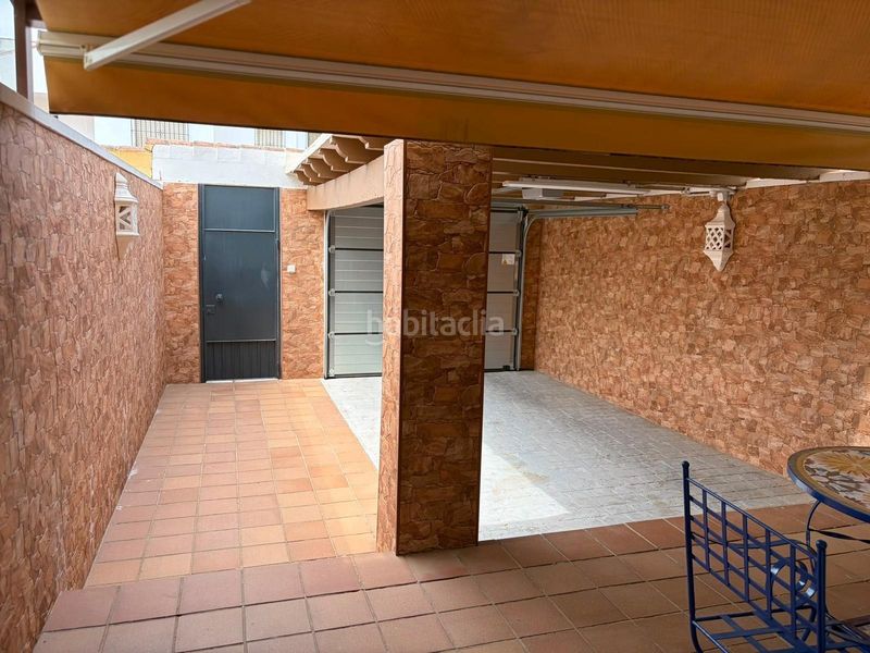 Foto 955fcb40-9963-4c69-ba25-8803b8e8d145. Casa adossada amb aparcament piscina a Puente Mayorga-Campamento San Roque