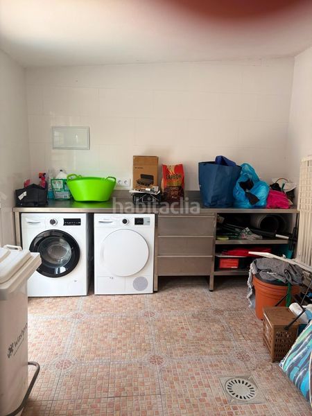 Foto c6cef3df-8552-4862-8c98-3a1ca0e918c3. Casa adossada amb aparcament piscina a Puente Mayorga-Campamento San Roque