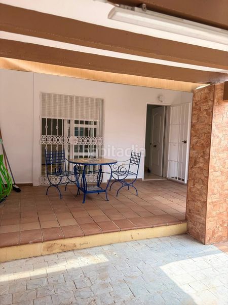 Foto e67b1a06-2267-4c8a-af8d-21469ef8fc6a. Casa adossada amb aparcament piscina a Puente Mayorga-Campamento San Roque