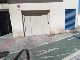 Parking voiture à Barriada de Andalucía - Ardila. Venta de plaza de garaje en ponce de leon 1, san fernando