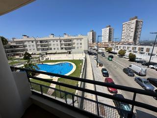 Pis  Calle santo angel. Vivienda luminosa con vistas a la bahía, piscina y plaza de gara