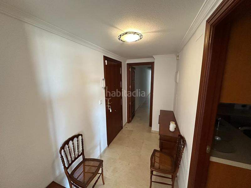 Foto 59757b77-e8cb-49d7-85e7-eb8fb5c13172. Piso vivienda luminosa con vistas a la bahía, piscina y plaza de garaje en San Fernando