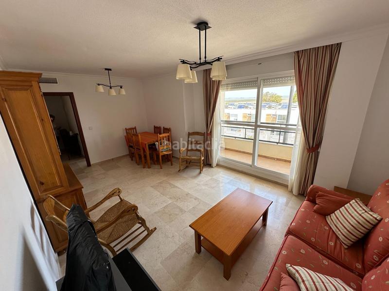 Foto 9caec17a-2091-47be-a8e1-8957b89418b7. Piso vivienda luminosa con vistas a la bahía, piscina y plaza de garaje en San Fernando