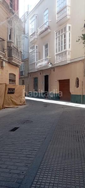 Foto 8f4ea45d-b0a0-448c-8017-89d37ea89b6c. Local comercial en calle santo cristo 9 venta de localgaraje en calle santo cristo 9 cadiz centro en Cádiz