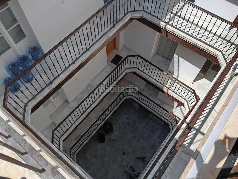 Foto 25c98a8e-82cf-439b-8bf0-36e25e61305c. Apartamento  en zona ayuntamientocatedral en Cádiz