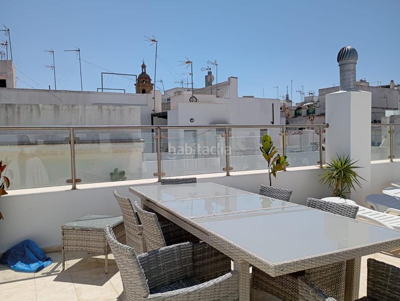 Foto 5ace7e50-a743-4e58-bd4a-da8d16b85996. Apartamento  en zona ayuntamientocatedral en Cádiz