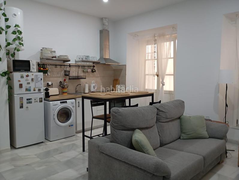 Foto e6d3777e-d5b3-4232-9bf4-7b0e4fab8b59. Apartamento  en zona ayuntamientocatedral en Cádiz