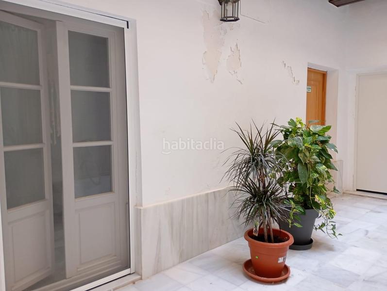 Foto f37aaa04-f59c-434a-8280-2bc520eb5e69. Apartamento  en zona ayuntamientocatedral en Cádiz