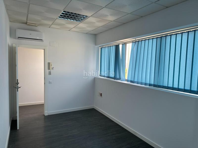 Foto 48799497-b644-460e-b873-57aff1044a9d. Capannone industriale in calle alfred nobel 22 in Puerto de Santa María (El)