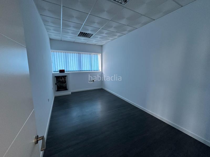 Foto 8ca187ce-dab4-4d68-b5b7-079f26a6b779. Capannone industriale in calle alfred nobel 22 in Puerto de Santa María (El)