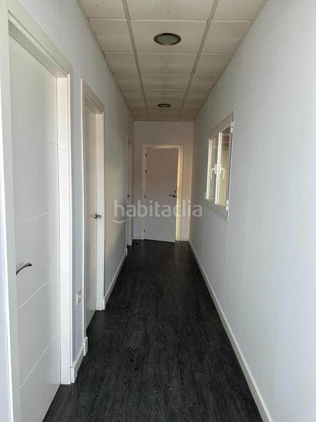 Foto db160a7f-fdfd-43e3-ac33-7f1f7b403ef9. Capannone industriale in calle alfred nobel 22 in Puerto de Santa María (El)