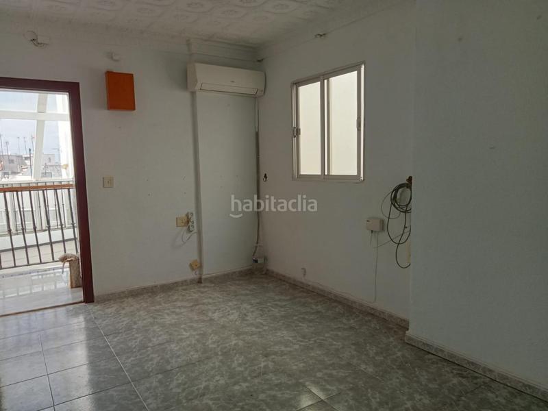 Foto 32daf9dd-b217-4b6b-9f37-14dbbbdd21dd. Apartamento venta apartamento calle rosario centro ciudad en Cádiz