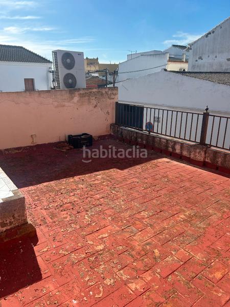 Foto c2722bdf-2e1f-4376-94da-022fc6e6f766. Casa adosada doñacasa ofrece magnifica casa de pueblo en Olivares