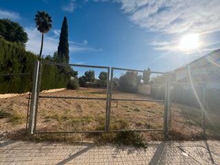 Terreno residencial en Valencina de la Concepción. Doñacasa ofrece magnifica parcela.