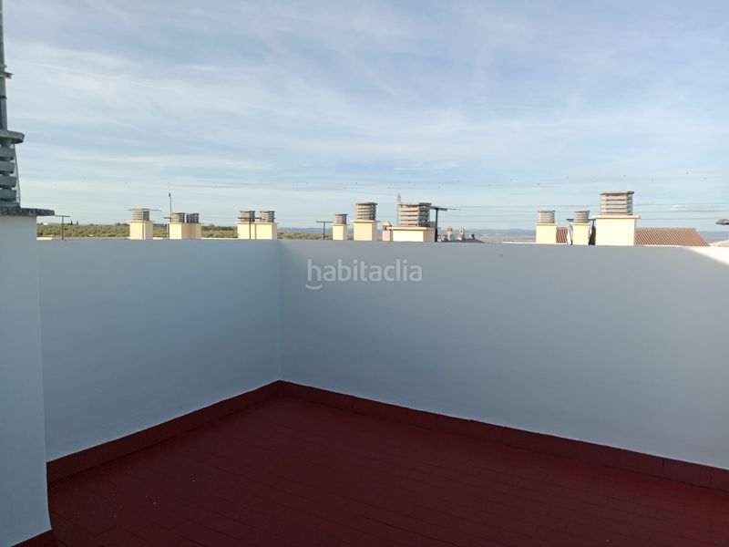 Foto a25032c9-46b3-47fe-bc90-c648fa835c78. Pis amb aparcament a Salteras