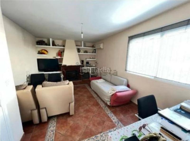 Foto e3fb8ae8-ec29-4940-ad55-019687651618. Chalet with fireplace heating parking pool in Villanueva del Ariscal