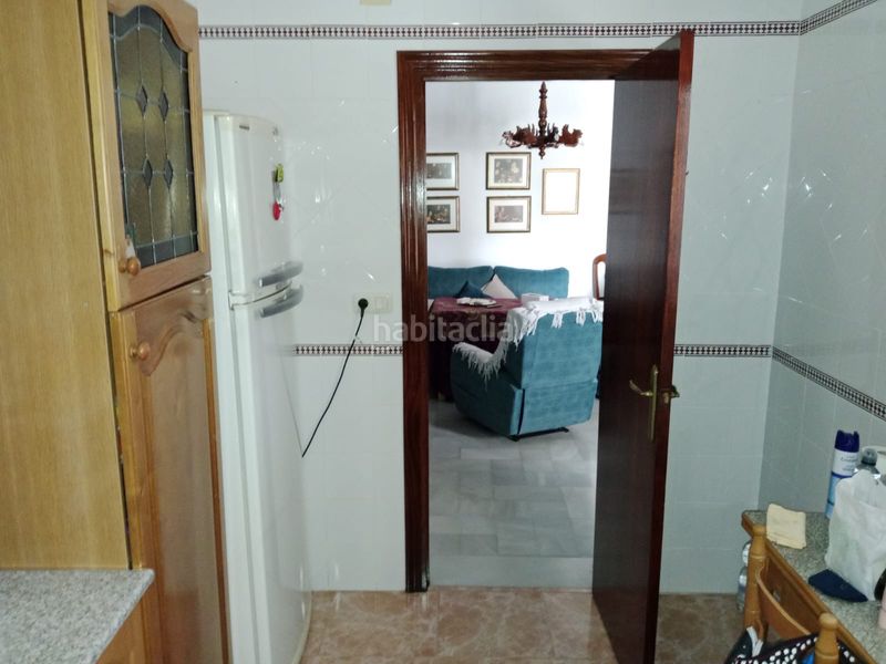 Foto 76c9d297-7b51-46c8-8e1f-bd0704e4d034. Casa adossada a Olivares