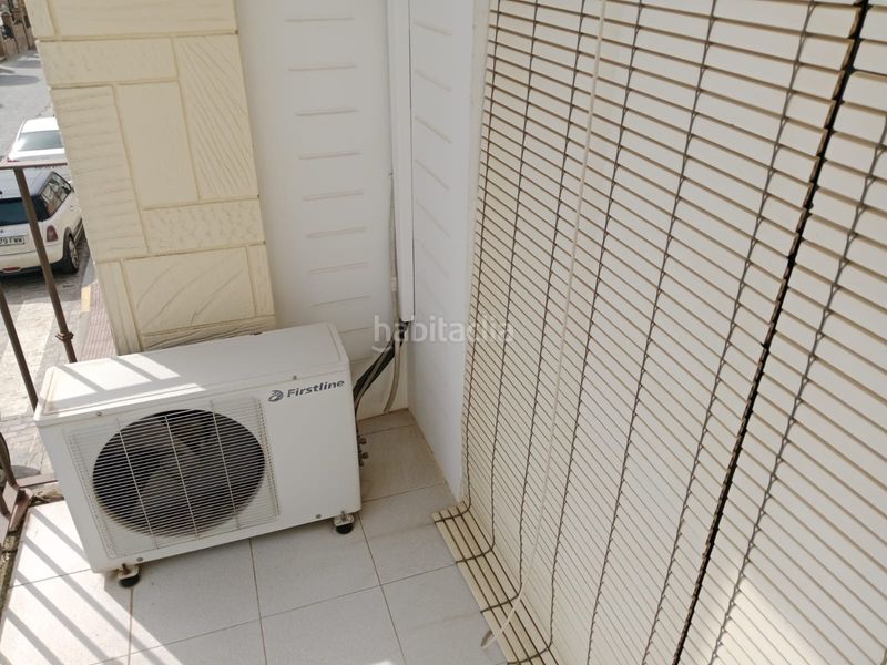 Foto 927ee8cd-ecd5-4458-905c-621fb4aaa6bd. Casa adossada a Olivares