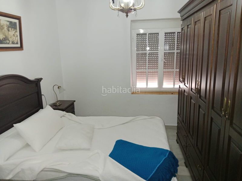 Foto addfbce4-0038-4562-a320-dffdb4fbcbe0. Casa adossada a Olivares