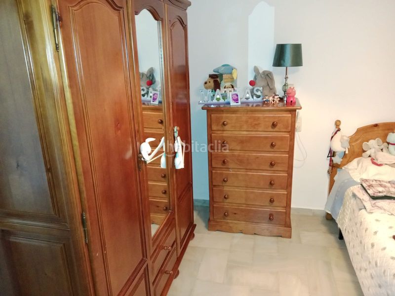 Foto b5d5f924-ad09-4124-a062-577ca0b987c3. Casa adossada a Olivares