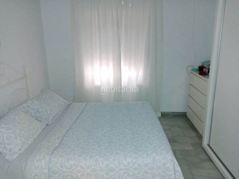 Foto dbfe5e4c-65d5-4ae7-8e51-b2eef68837c2. Casa adossada a Olivares