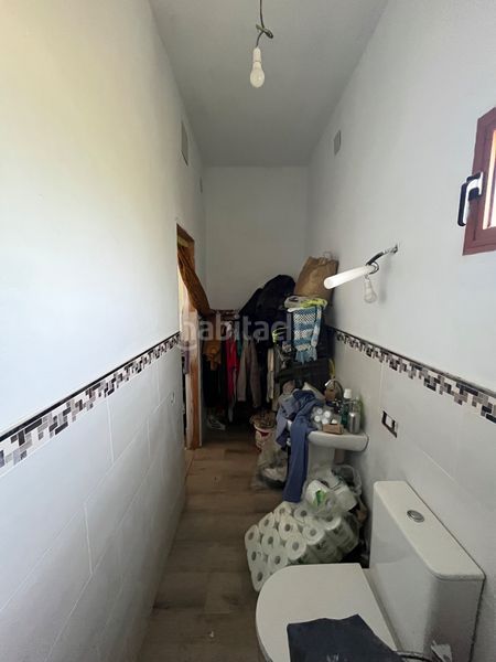 Foto f2b49749-4c5c-4a02-b69c-b47678208a3b. Masia amb aparcament a Olivares