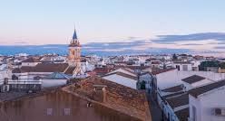 Wohngrundstück in Calle virgen del rocío 34. Doñacasa ofrece solar para cuatro pisos en albaida del aljarafe