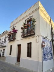 Maison à Calle cristo rey 4. Doñacasa ofrece casa señorial, para ultimar a su gusto