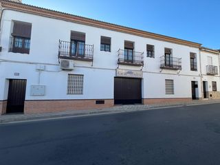 Casa in Olivares. Doñacasa ofrece magnifica casa señorial mas restaurante en oliva