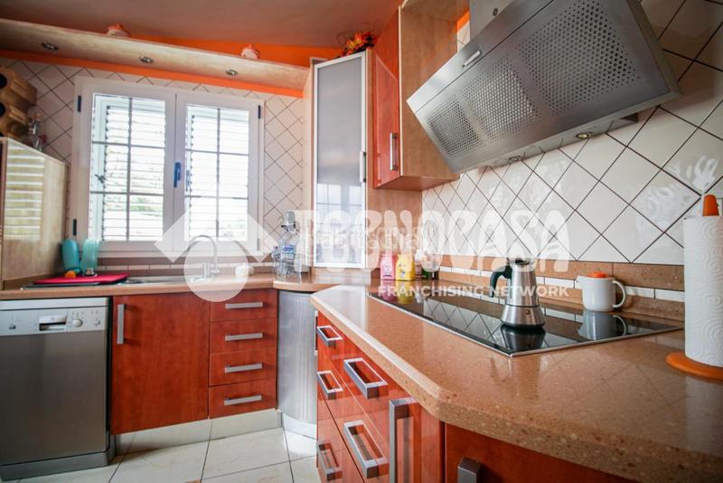 Foto 34ed1503-8644-485d-bdb8-81f3ce9cf8ef. Casa  en venta en Santa Catalina Tacoronte