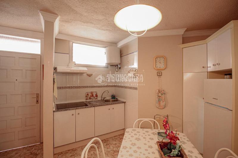Foto b6db9fa8-e789-4c2b-ad5f-ef50392637d5. Piso  en venta en Guayonje - Mesa del Mar Tacoronte