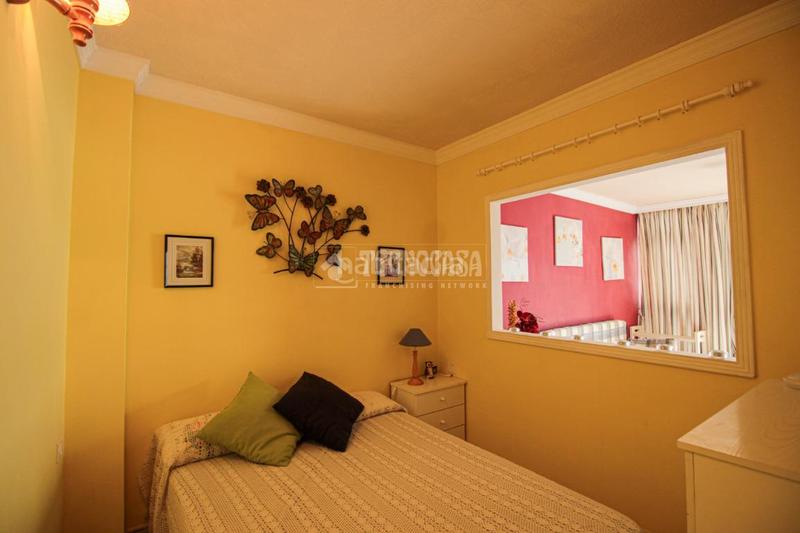 Foto dbe213a9-94b2-4754-8cae-ee57485b1ff7. Piso  en venta en Guayonje - Mesa del Mar Tacoronte