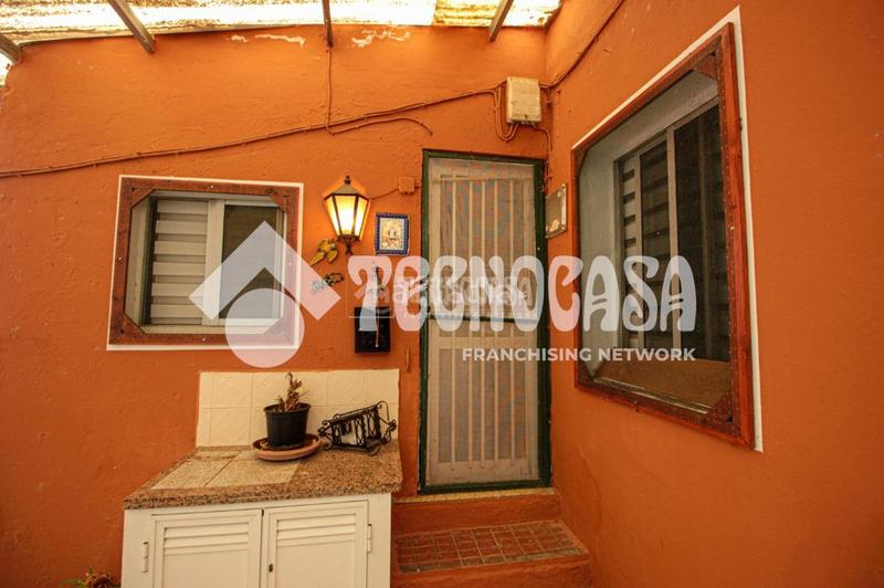 Foto cb7d8e8c-0082-4d04-916f-0997888bcf8d. Casa aparellada a Tacoronte - los naranjeros Tacoronte