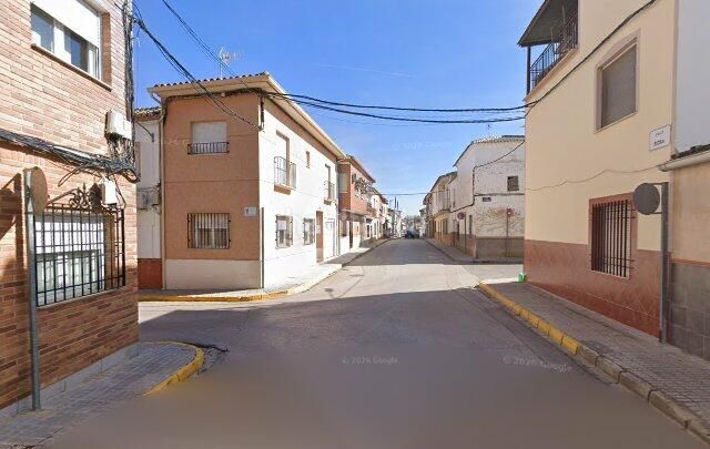 Foto c0329469-521b-4235-adad-f16416b6f75a. Casa a Herencia