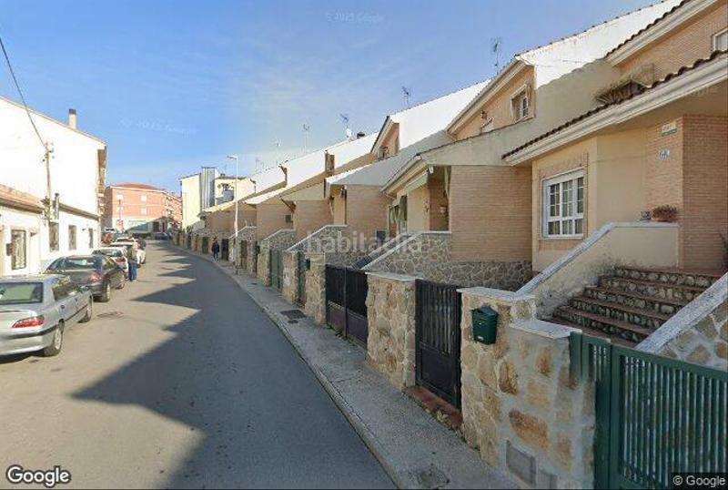 Foto 0632cbdb-fe3c-4c9e-a4b8-a096ca13cc2f. Reihenhaus mit parking in Yuncos