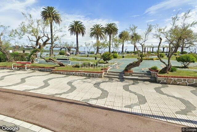 Foto f8136096-0b9d-41d7-bc93-d1b530e8320f. Pis a Los Castros Santander