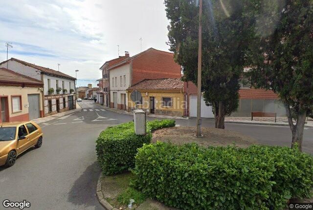 Foto b37a5e0a-9e13-46d8-a951-e811265796a8. Pis a Villaquilambre