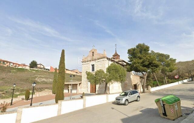 Foto c4ff2c3e-13ec-4369-81a1-4b86838f6643. Xalet a Borox