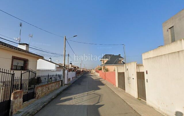 Foto 142e674b-5d9f-4cd3-8b0a-154d4dfec6ab. Chalet en Chozas de Canales