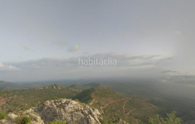 Foto b9e68fa0-8ebd-4cc9-8aa2-371b49ca198a. Chalet en Olocau
