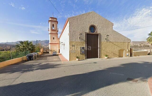 Foto 0de557fb-f83b-43fe-a9d4-4918391bd380. Chalet en Rioja